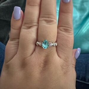 Elegant Silver and Blue Gemstone Ring